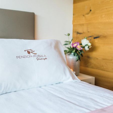 Hotel Penzion Kobala 톨민 외부 사진