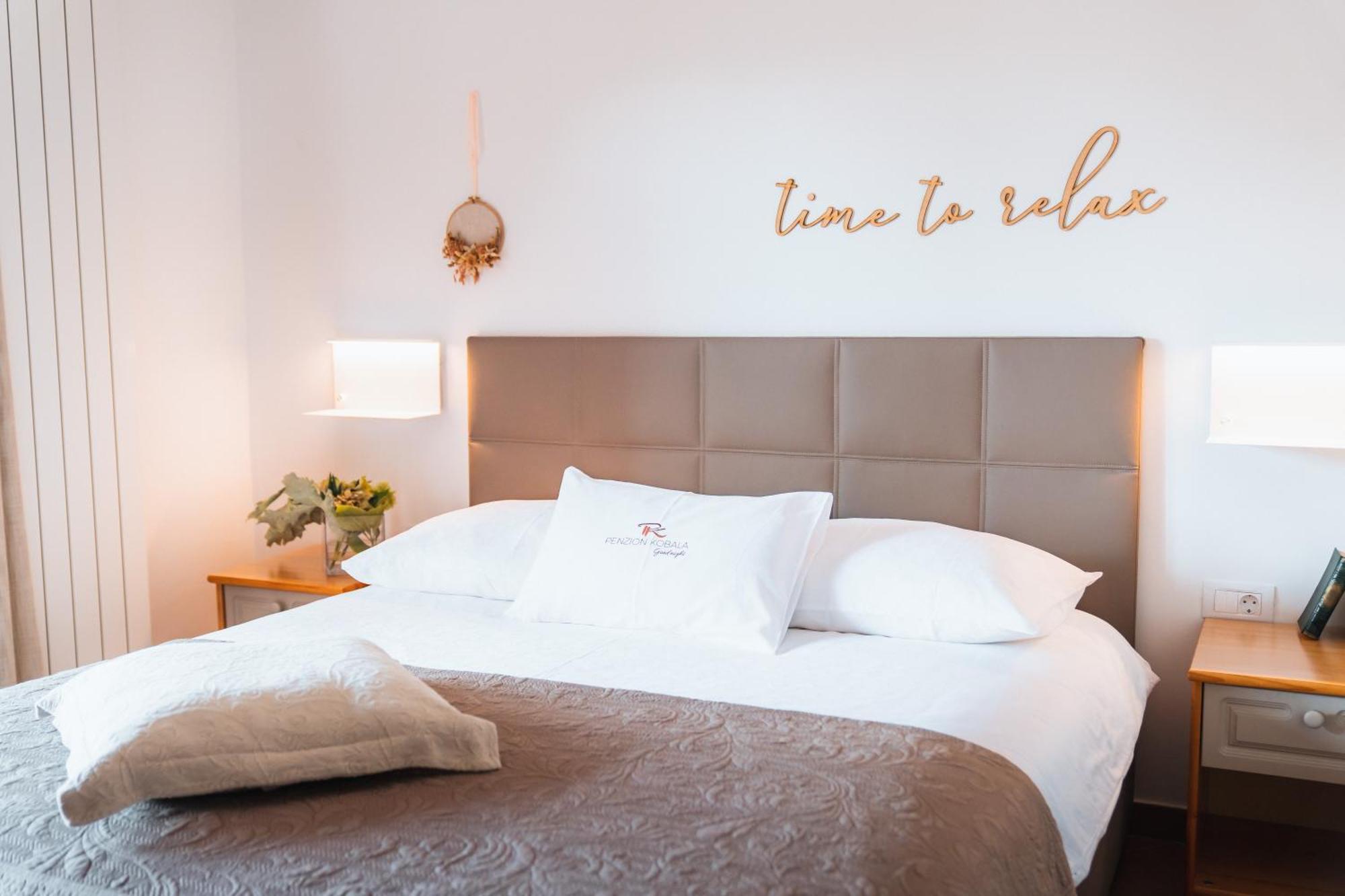 Hotel Penzion Kobala 톨민 외부 사진