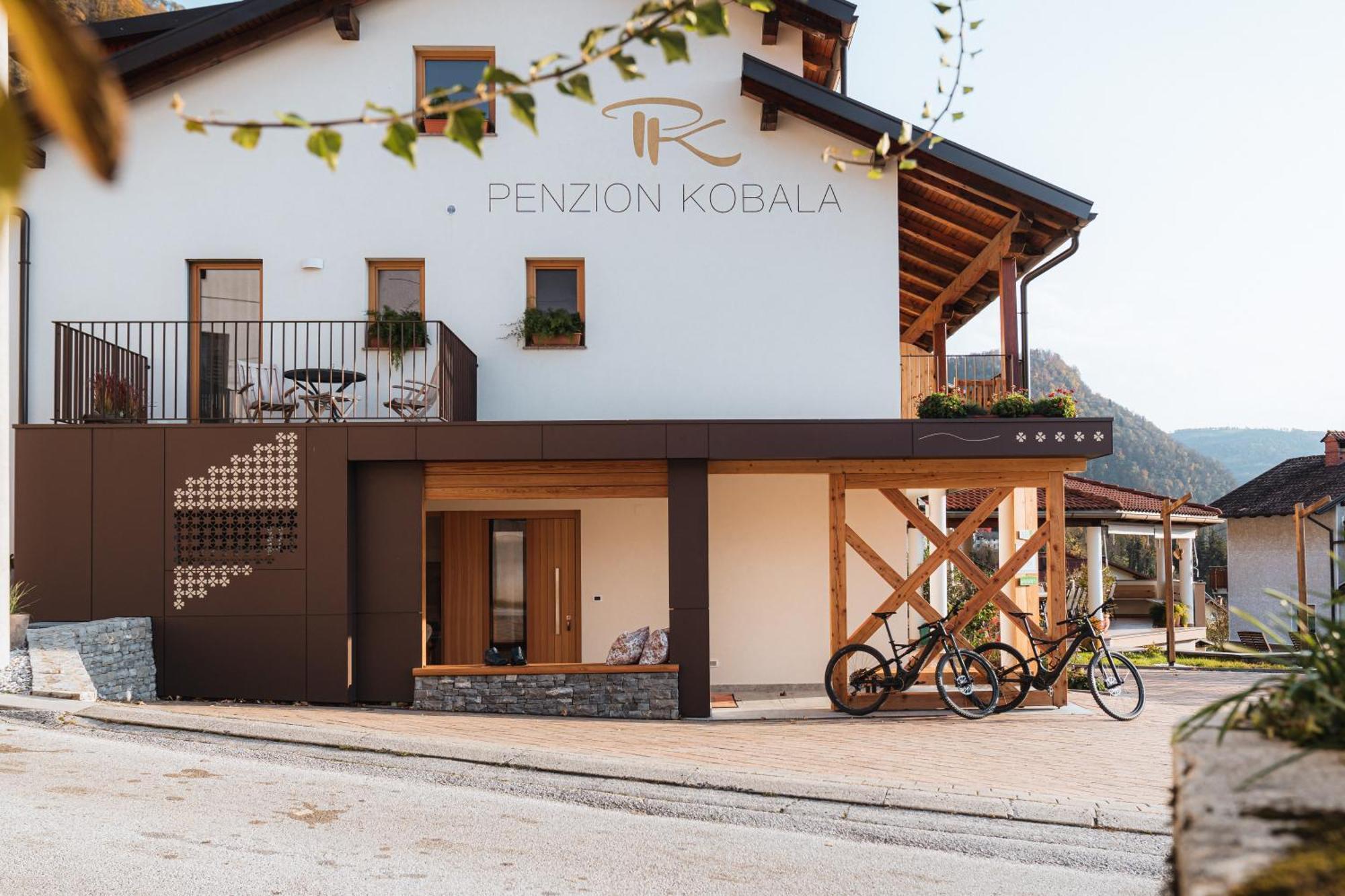 Hotel Penzion Kobala 톨민 외부 사진