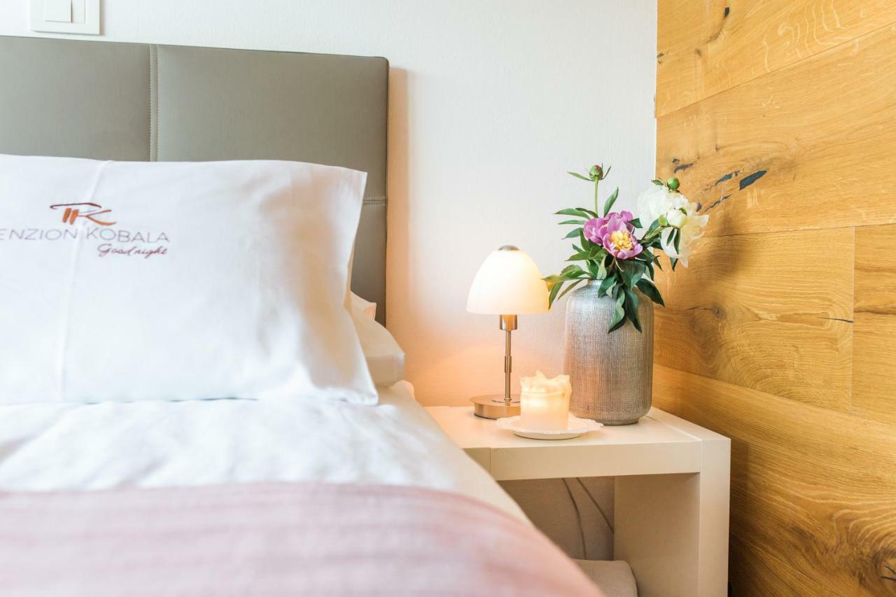 Hotel Penzion Kobala 톨민 외부 사진